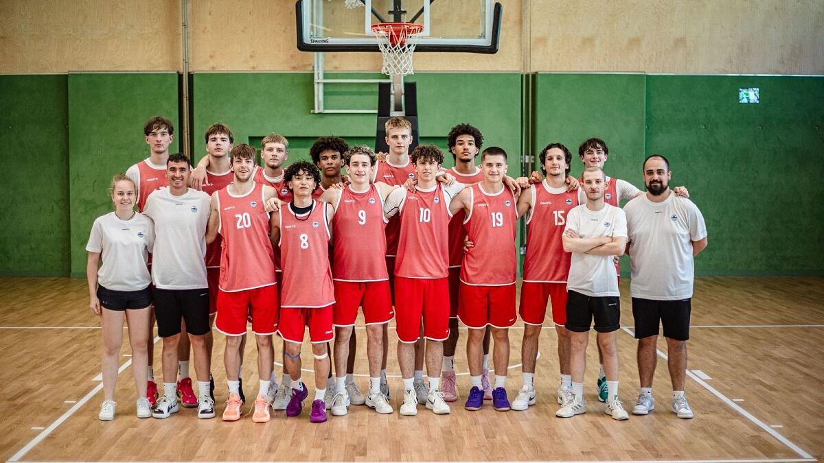 Σερβία – Ελλάδα 96-63: Πρεμιέρα με «βαριά» ήττα για τη γαλανόλευκη στο Eurobasket U18