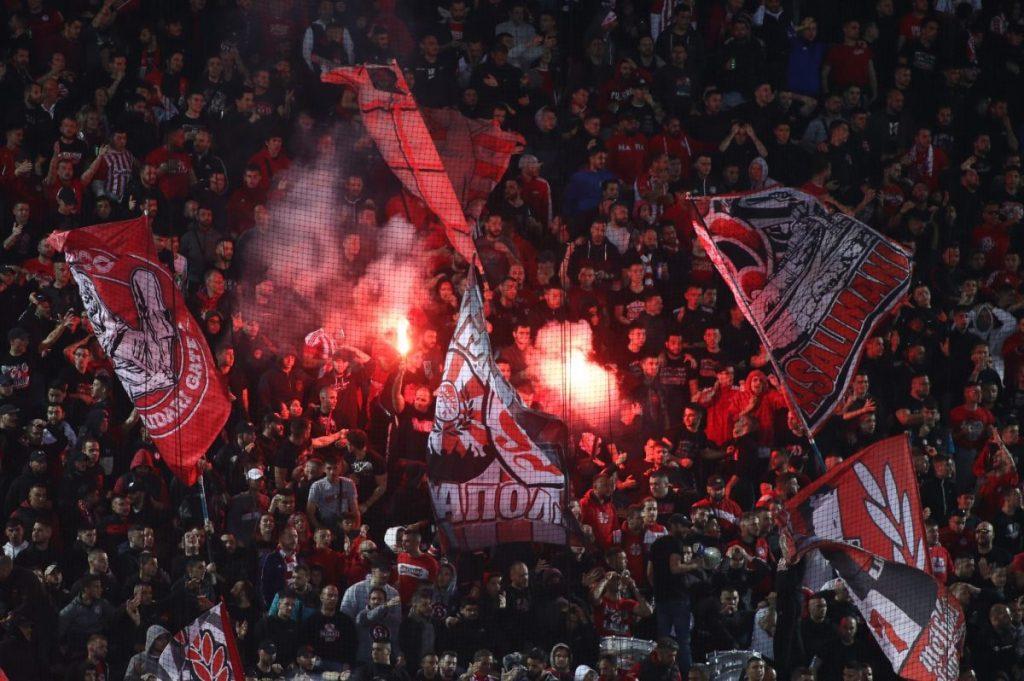 Ολυμπιακός στον Βόλο Αναλύοντας την σημασία της μεγάλης παρουσίας οπαδών στον επερχόμενο αγώνα
